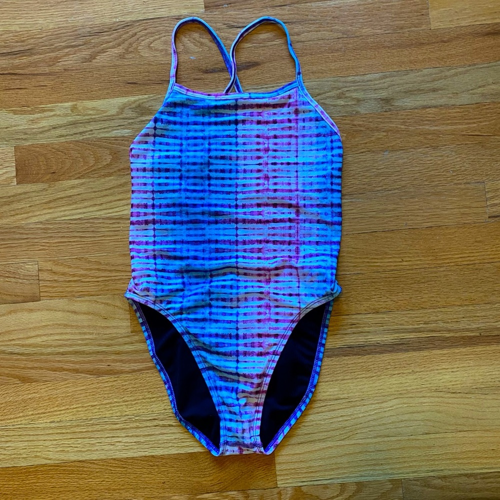 Jolyn Jackson 4 Onesie Tie Back Size 28